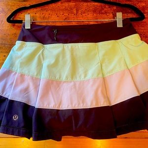 LuLulemon skort.  Fun and sporty with a pocket.